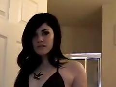 Hot goth girl sucking off her boyfriend
