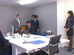 Office bimbo, Maki Hojo, plays with her fanny