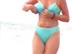 candid beach compilation 2
