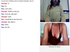 Lesbian girls have a cybersex session on omegle