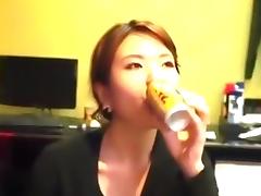 Horny japanese girl makes a sextape with her bf