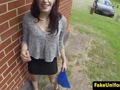 Amateur UK broad fucked by dodgy cop outdoors