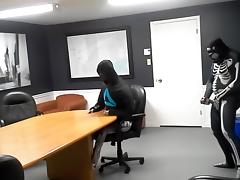 gasmasked zentai skeleton gasses and humps his enemy in the boardroom