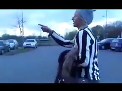 Sloppy tiefer Oralsex cumshot & cumwalk in der Ã–ffentlichkeit