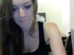 webcam babe gets naked for you